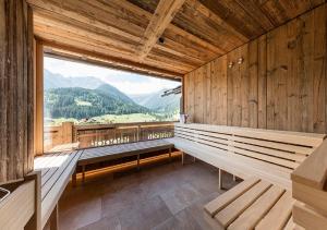 Nespecifikovaný výhled na hory nebo výhled na hory při pohledu z hotelu
