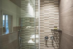 A bathroom at Ci'Cala House
