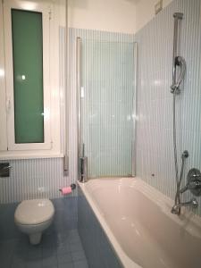 A bathroom at Casa Azzurra
