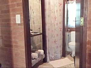 
A bathroom at Recanto Marazul
