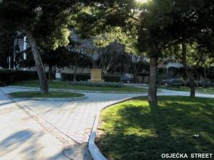 Vonkajšia záhrada v ubytovaní Apartment STANIĆ - "Home away from home"