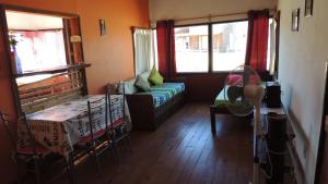 Χώρος καθιστικού στο Cabañas Pietragalla