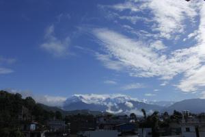 Uma vista geral da montanha ou uma vista da montanha a partir do hotel
