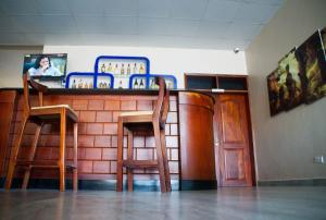Μια τηλεόραση ή/και κέντρο ψυχαγωγίας στο Kenendia Hotel