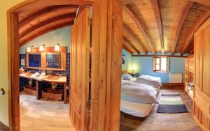 A bed or beds in a room at Cabañas con Encanto