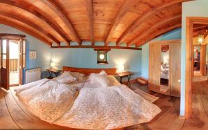 A bed or beds in a room at Cabañas con Encanto
