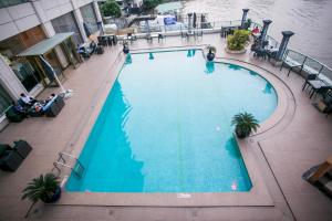 Πισίνα στο ή κοντά στο Lagos Oriental Hotel