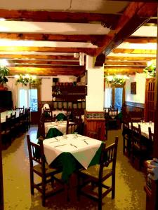 Restoran atau tempat makan lain di El Refugio Valdelinares Gastro Hostal