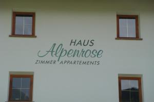 ザーファウスにあるPension Alpenroseのギャラリーの写真