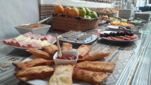 Comida no hotel ou em algum lugar perto