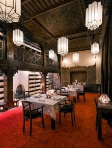 Restoran atau tempat lain untuk makan di Almaha Marrakech Restaurant & SPA