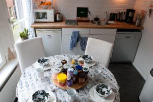 Gallery image of Bed & Breakfast WestViolet in Amsterdam