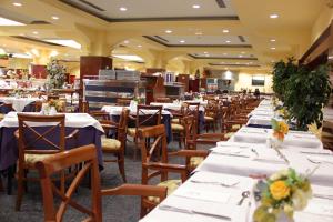 Restaurace v ubytování VIK Hotel San Antonio