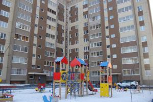 Zona de juegos infantil en Апартаменты Урал Колсанова 6