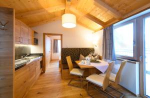 Kuchyň nebo kuchyňský kout v ubytování Hotel Schiederhof
