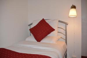 Postel nebo postele na pokoji v ubytování Bow Guest House