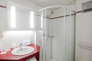 Bilik mandi di Hotel Gasthof zum Rössle +19 gambar