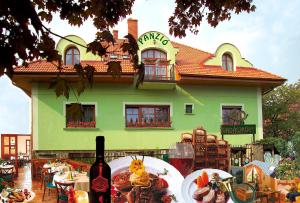 Budova, v ktorej sa ubytovanie bed & breakfast nachádza