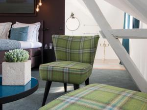 Postel nebo postele na pokoji v ubytování Hôtel-Restaurant Bel Ami