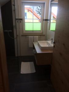 Łazienka w obiekcie Ferienhaus Wind