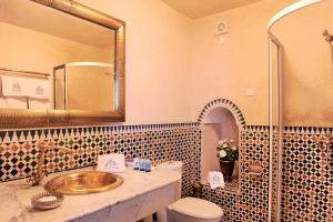Koupelna v ubytování Riad El Amine Fès - Historic Hotels Worldwide