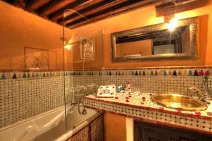 Koupelna v ubytování Riad El Amine Fès - Historic Hotels Worldwide