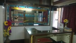 Galeriebild der Unterkunft Hotel Regal Plaza in Mumbai