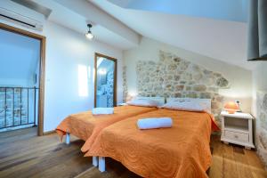 Ένα ή περισσότερα κρεβάτια σε δωμάτιο στο Villa Stone-Exceptional private Estate +42 φωτογραφίες