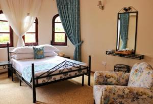 Кровать или кровати в номере Meryem's Hotel
