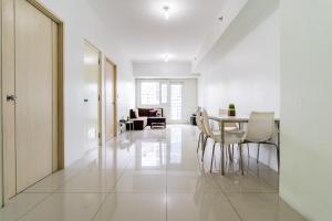 Χώρος καθιστικού στο Linda's Condo