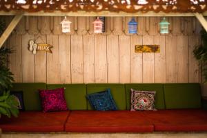 VILLA ZENITH Hostel - LA MAISON的休息区