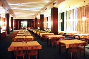 Restauracja lub miejsce do jedzenia w obiekcie Hotel Medlov Depandance