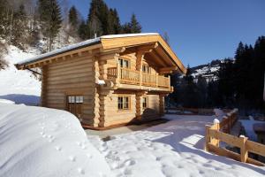 Blockhaus Chalet Heim im Winter