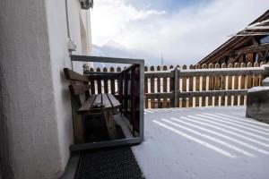 Balkon oz. terasa v nastanitvi Chasa Archas