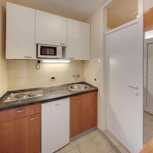 Kuchyň nebo kuchyňský kout v ubytování Apartments Stella Plava Laguna
