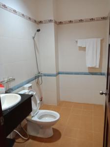 Koupelna v ubytování Binh An Hotel