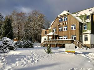 waldhotel AUSZEIT om vinteren