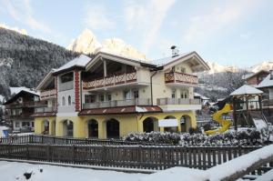 Imagen de la galería de Casa Fior del Soreie, en Pozza di Fassa