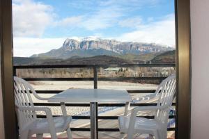 Photo de la galerie de l'établissement Apartamento Ainsa Pirineo, à Aínsa