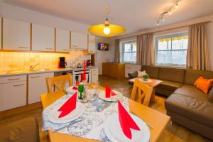 Kuchyňa alebo kuchynka v ubytovaní Appartements Romantika & Appartement Barbara