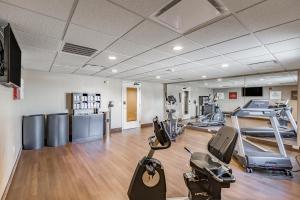 Фитнес-центр и/или тренажеры в Comfort Inn Altoona-Des Moines