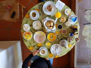 Makanan di atau berdekatan hotel