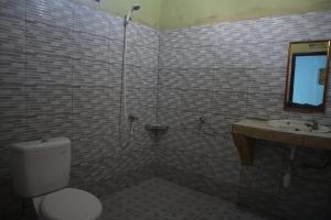 Koupelna v ubytování Syifa Homestay