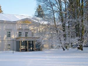 Zámek Ratměřice - Hotel & Resort v zimě
