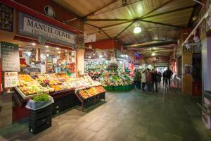 Supermarket alebo iný obchod pri vile alebo v okolí