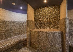 Vannituba majutusasutuses Hotel Gino Wellness Rabath