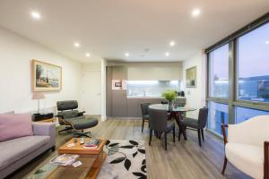 O zonă de relaxare la Refined flat in Islington