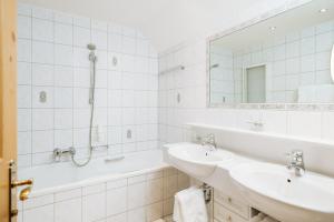 Phòng tắm tại Murrmel Apartments