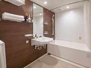 Koupelna v ubytování HOTEL MYSTAYS Midosuji Honmachi