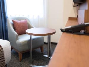 Posezení v ubytování HOTEL MYSTAYS Midosuji Honmachi